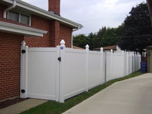 Home Improvement Tip for Greeley, Colorado Home-Owners: Install a Vinyl Fence